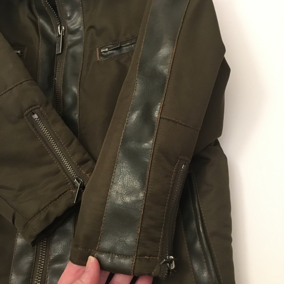 Kenneth Cole Reaction Bomber Jacket; Size 4T - Picture 5 of 8